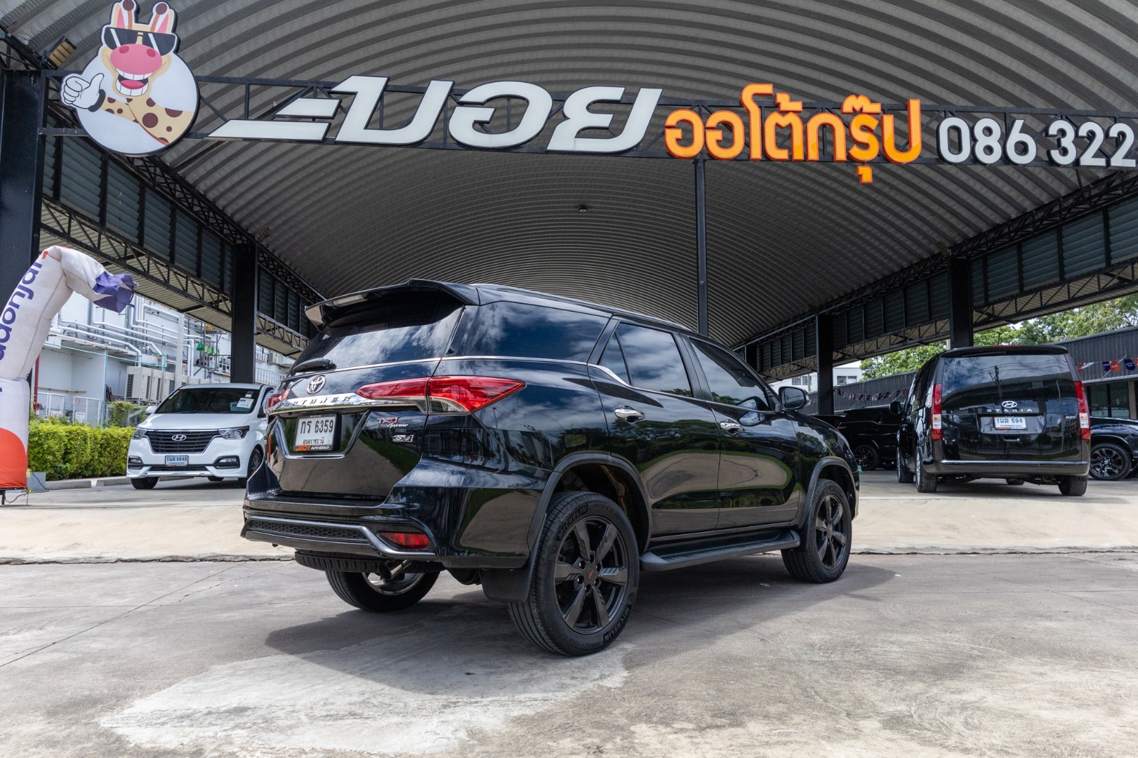 Toyota Fortuner 2.8 TRD Sportivo (RA3211)