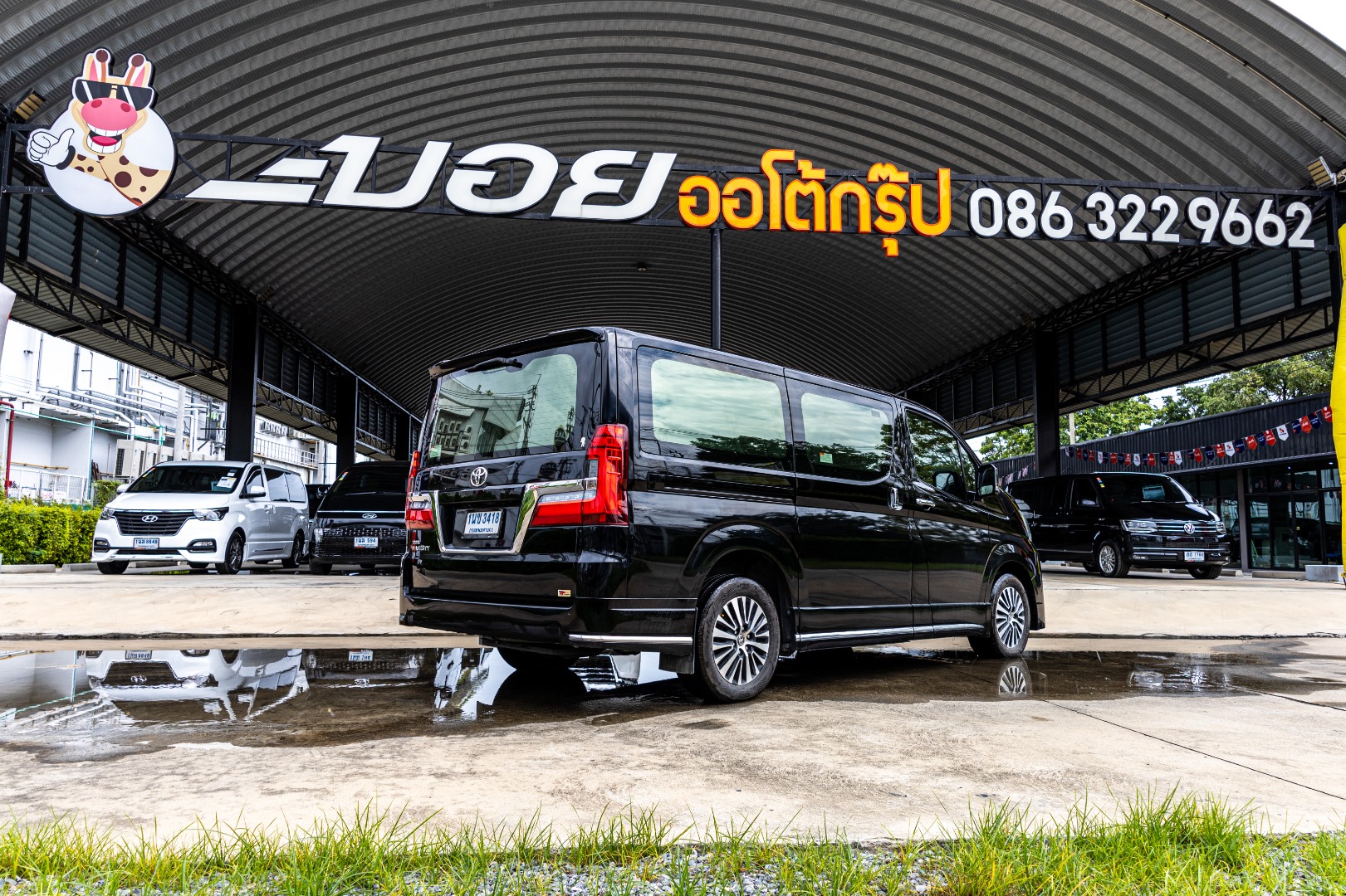 TOYOTA MAJESTY 2.8 PREMIUM (RA3216)