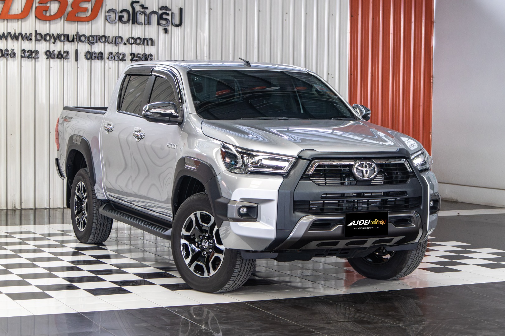 TOYOTA HILUX REVO DOUBLE CAB 2.4 (MB1633)