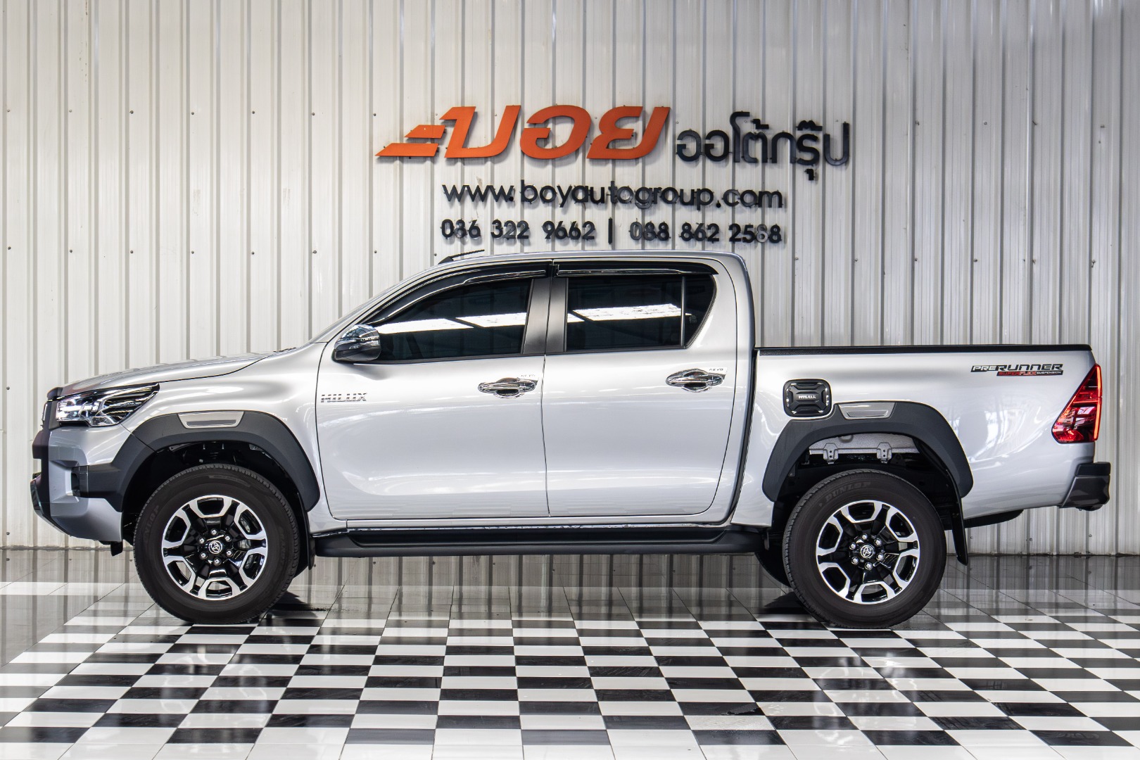 TOYOTA HILUX REVO DOUBLE CAB 2.4 (MB1633)