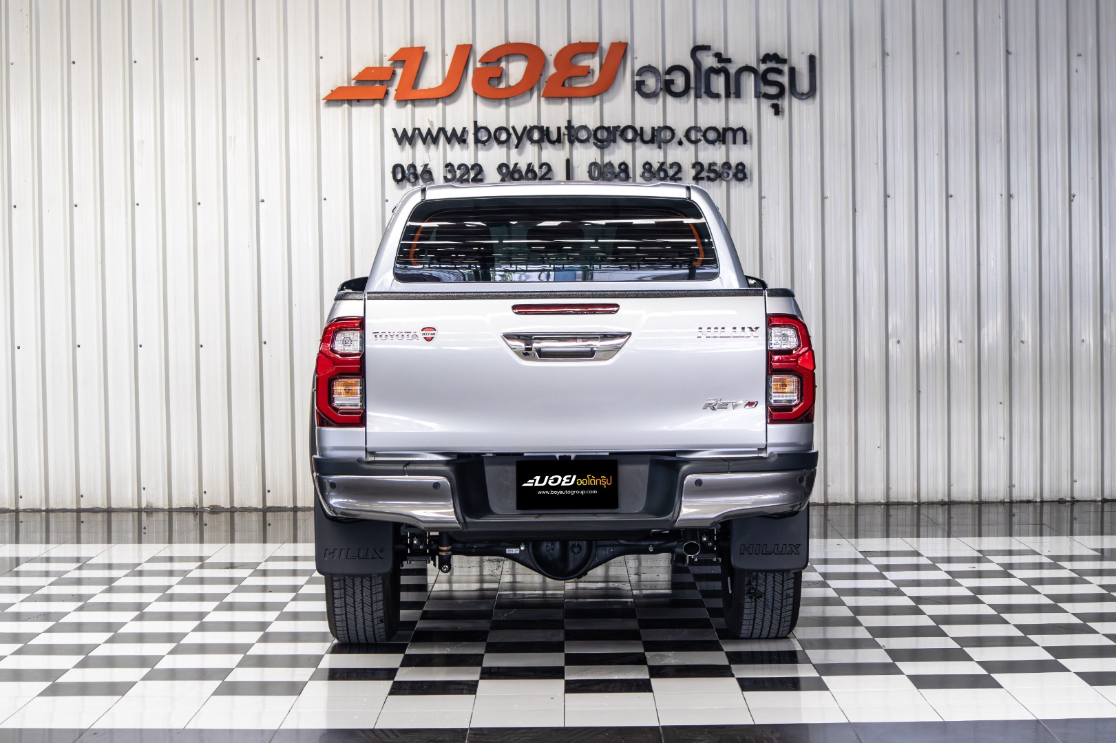 TOYOTA HILUX REVO DOUBLE CAB 2.4 (MB1633)