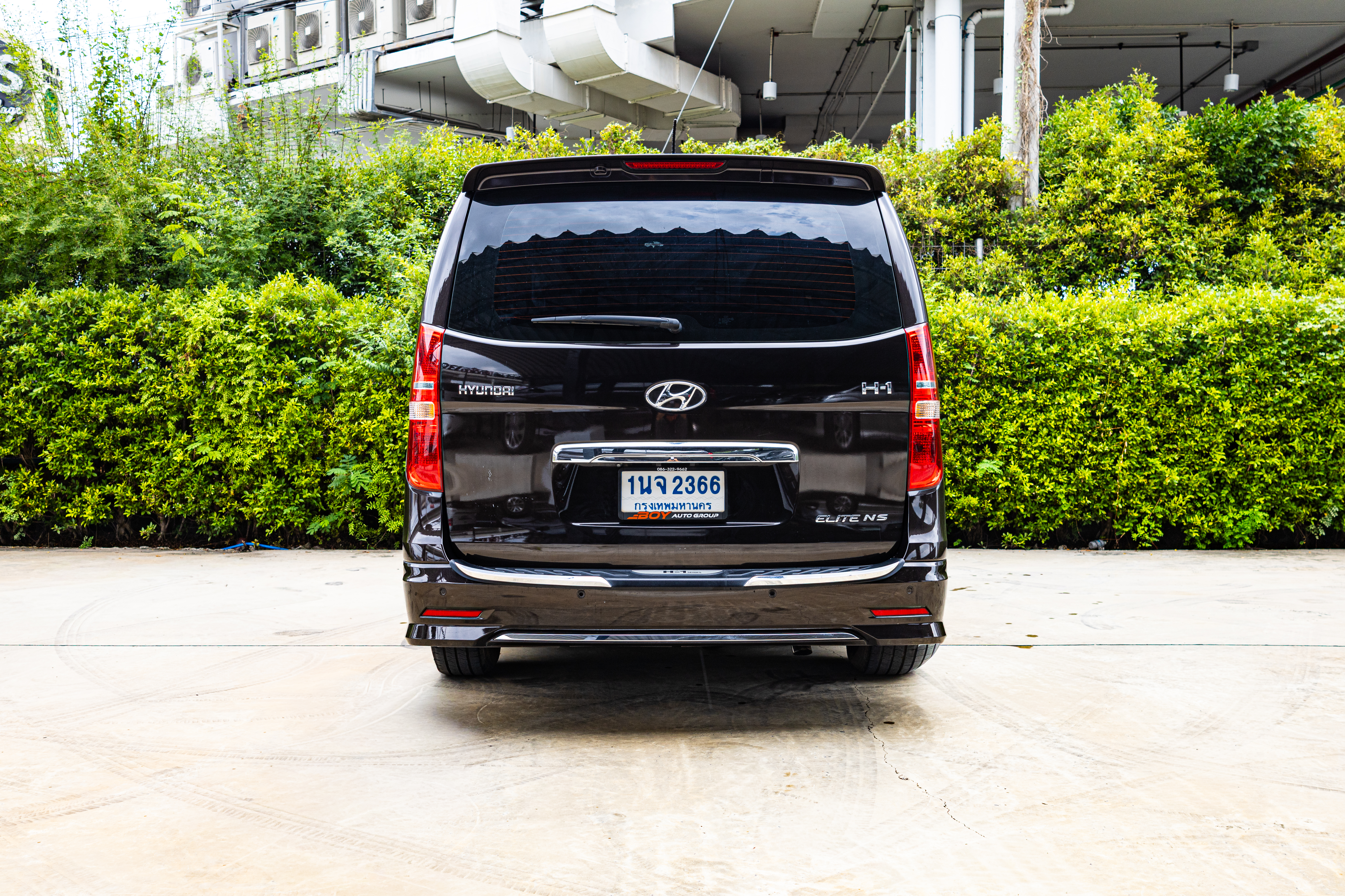 HYUNDAI H1 2.5 ELITE NS (11ที่นั่ง) กระจังหน้านอน (RA3220)