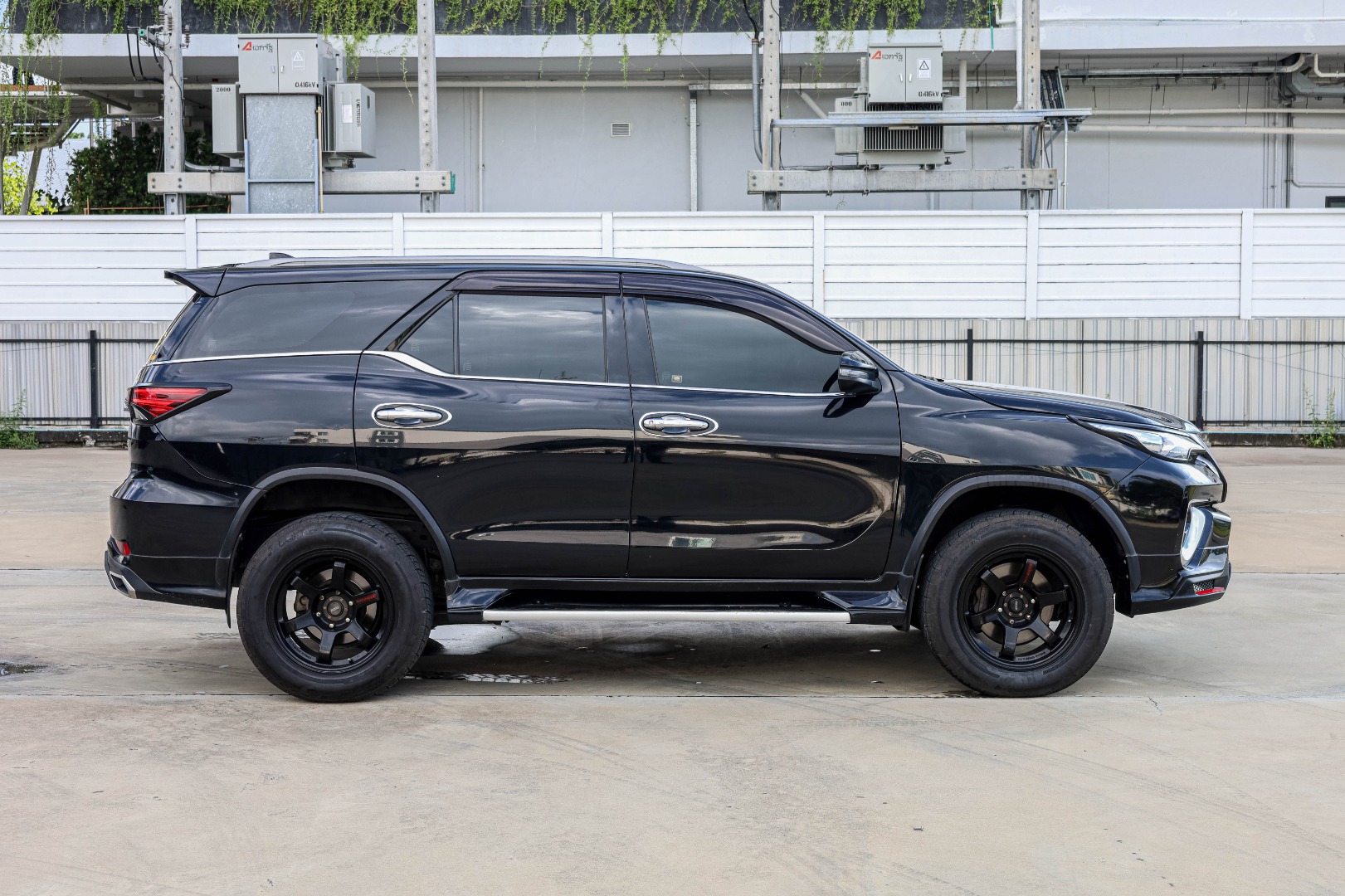 TOYOTA FORTUNER 2.4 V (RA3227)
