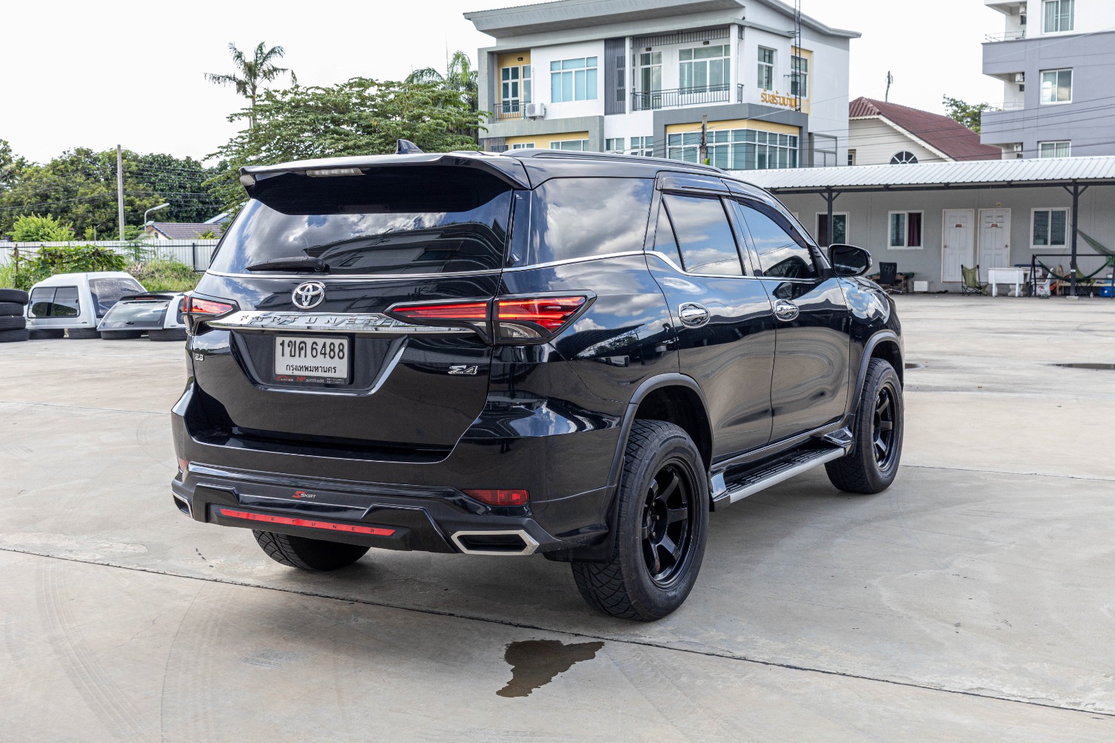TOYOTA FORTUNER 2.4 V (RA3227)