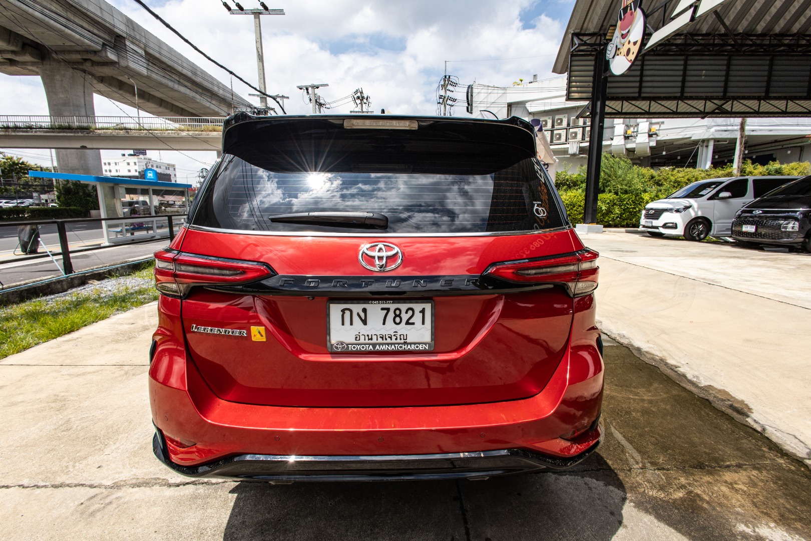 TOYOTA FORTUNER 2.4 LEGENDER (2WD) (RA3228)