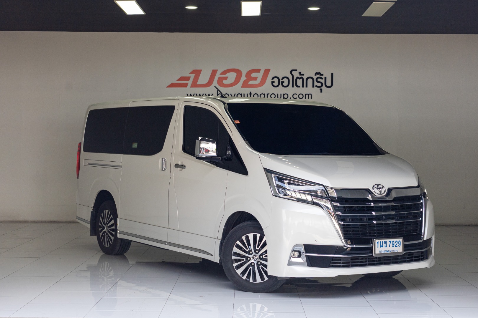 TOYOTA MAJESTY 2.8 PREMIUM (RA3230)