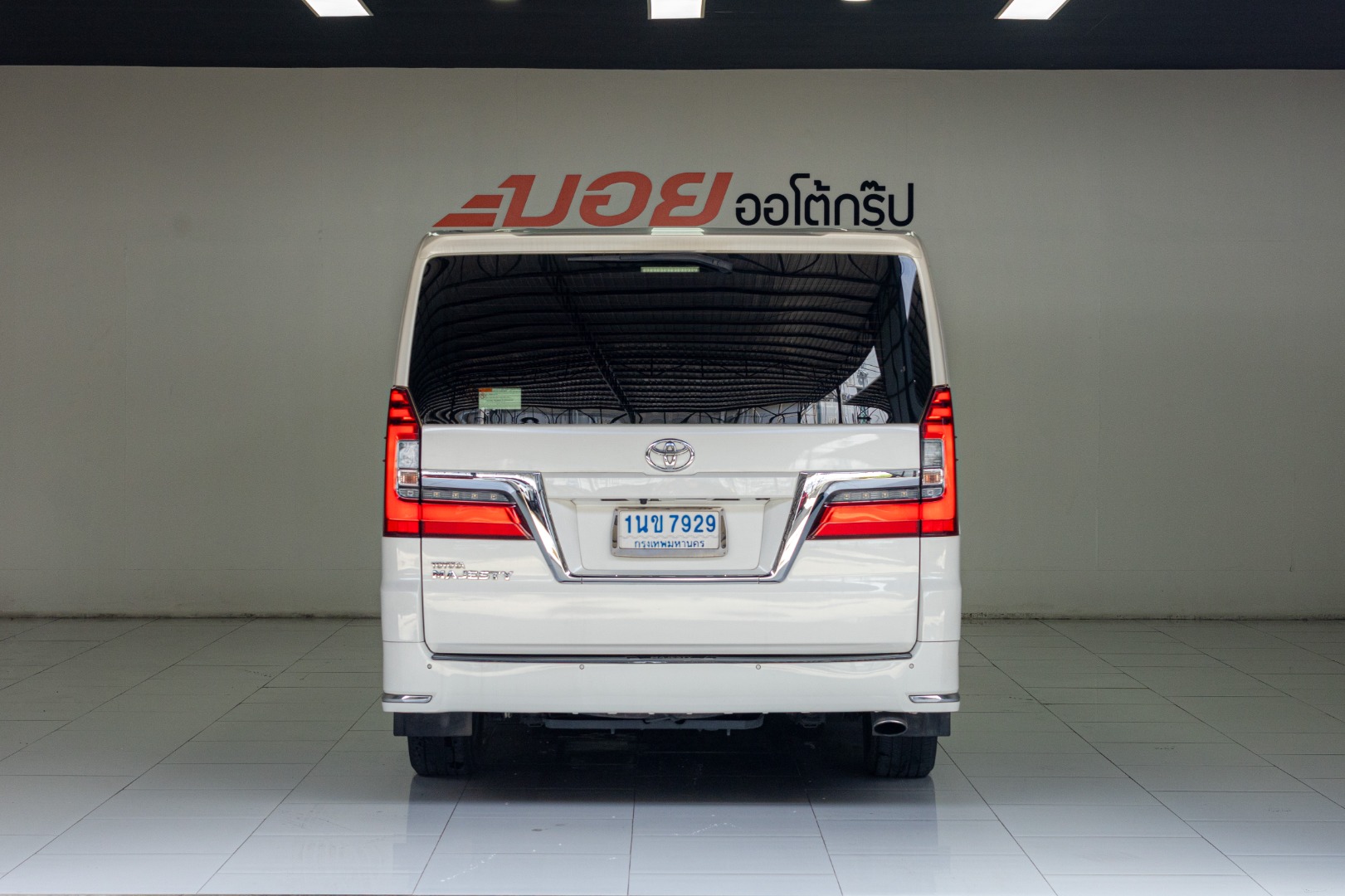 TOYOTA MAJESTY 2.8 PREMIUM (RA3230)