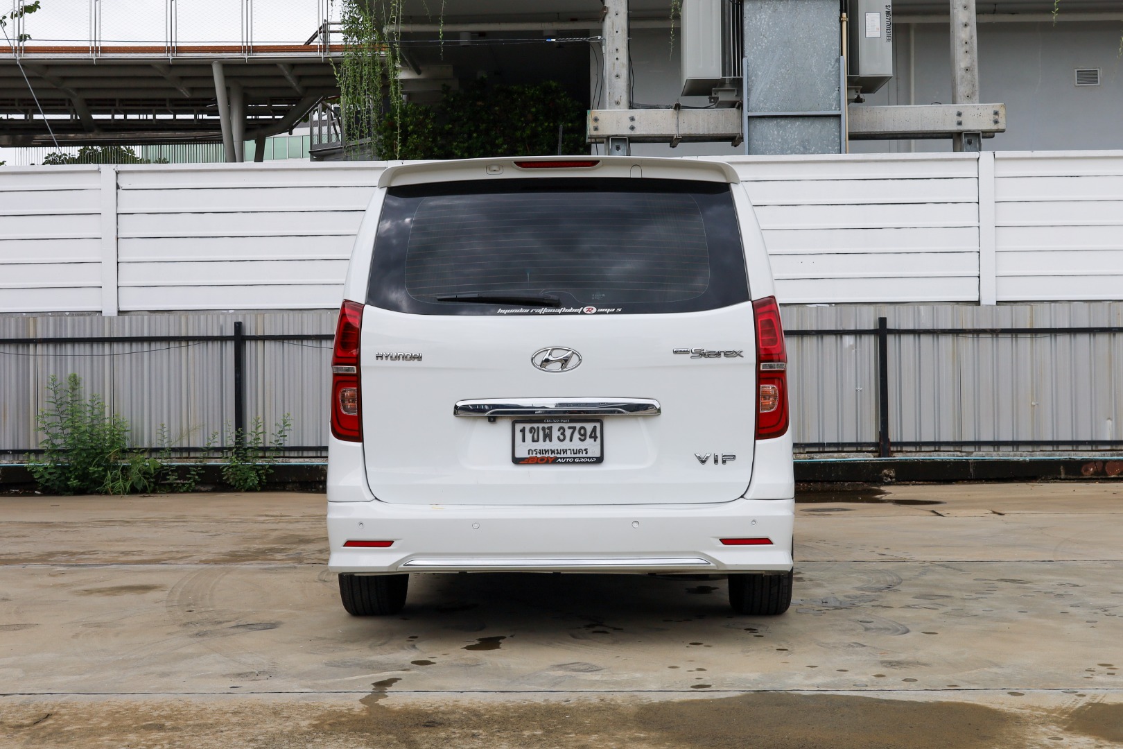 HYUNDAI GRAND STAREX 2.5 VIP (7 ที่นั่ง) DIAMOND (RA3225)
