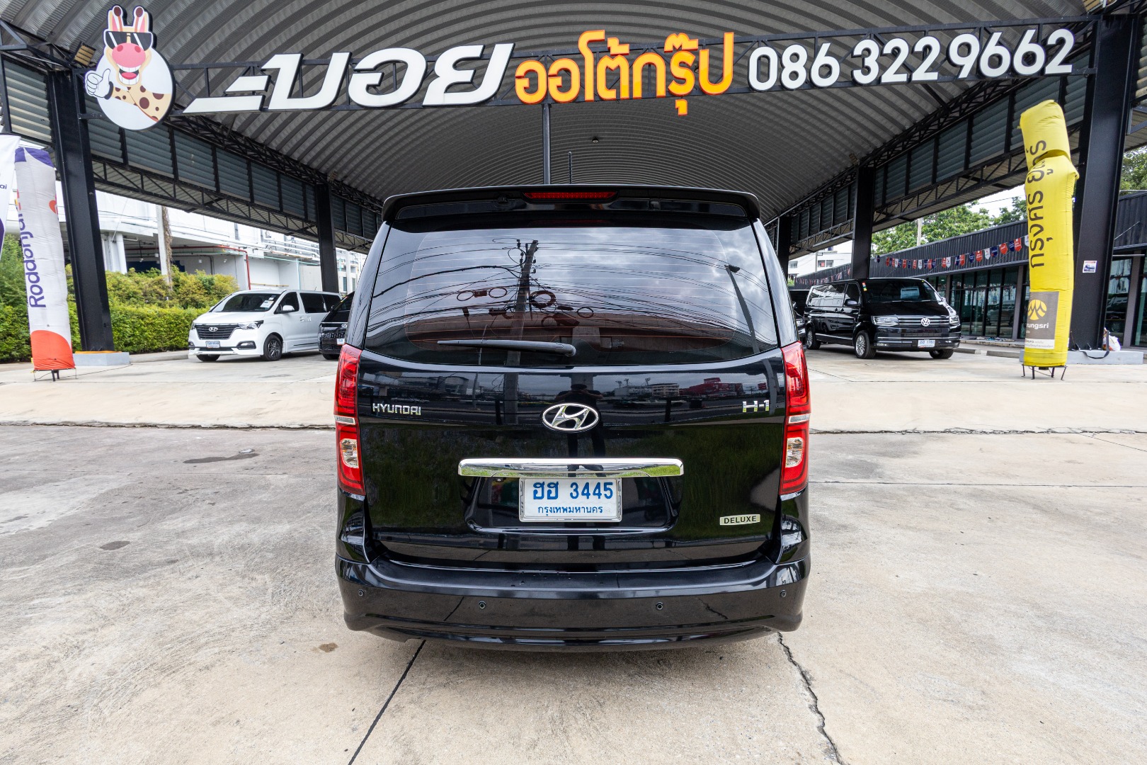HYUNDAI H1 2.5 DELUXE (11 ที่นั่ง) กระจังหน้านอน (RA3226)