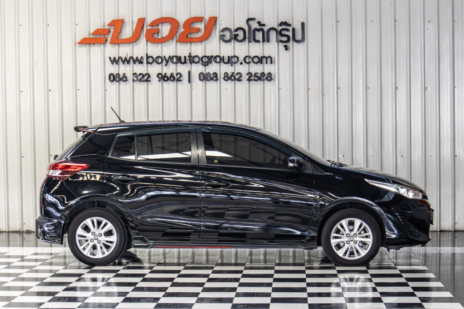 TOYOTA YARIS 1.2 E (5 ประตู) (MA3242)