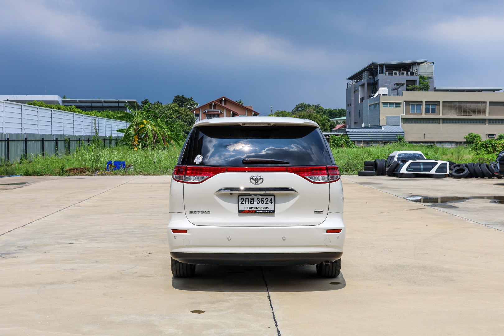TOYOTA ESTIMA (RA3245)