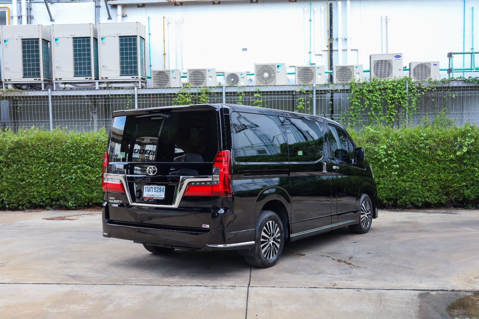 TOYOTA MAJESTY 2.8 PREMIUM (RA3222)