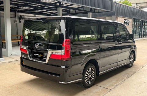 TOYOTA MAJESTY 2.8 PREMIUM (A2700)