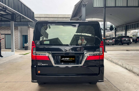 TOYOTA MAJESTY 2.8 PREMIUM (A2700)