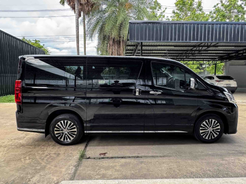 TOYOTA MAJESTY 2.8 PREMIUM (A2709)