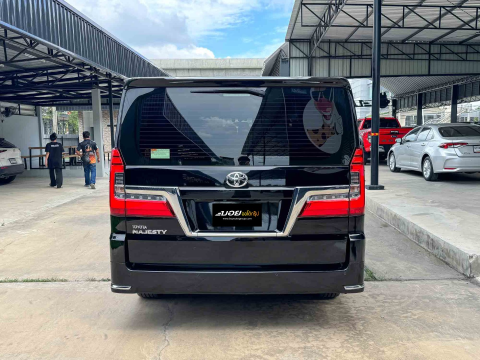 TOYOTA MAJESTY 2.8 PREMIUM (A2709)