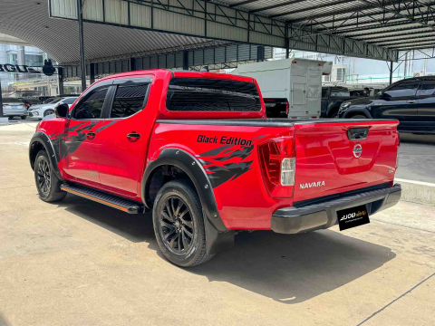 NISSAN NAVARA NP 300 DOUBLE CAB CALIBRE 2.5 EL BLACK EDITION 2 (B1528)