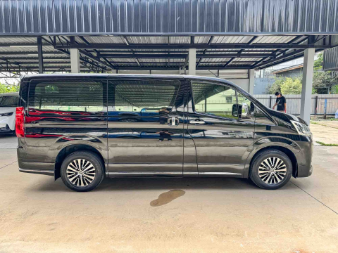 TOYOTA MAJESTY 2.8 GRANDE (A2733)