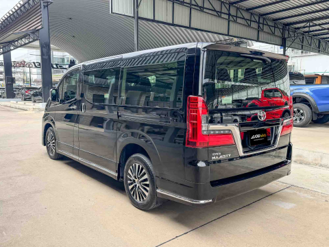 TOYOTA MAJESTY 2.8 PREMIUM (A2739)